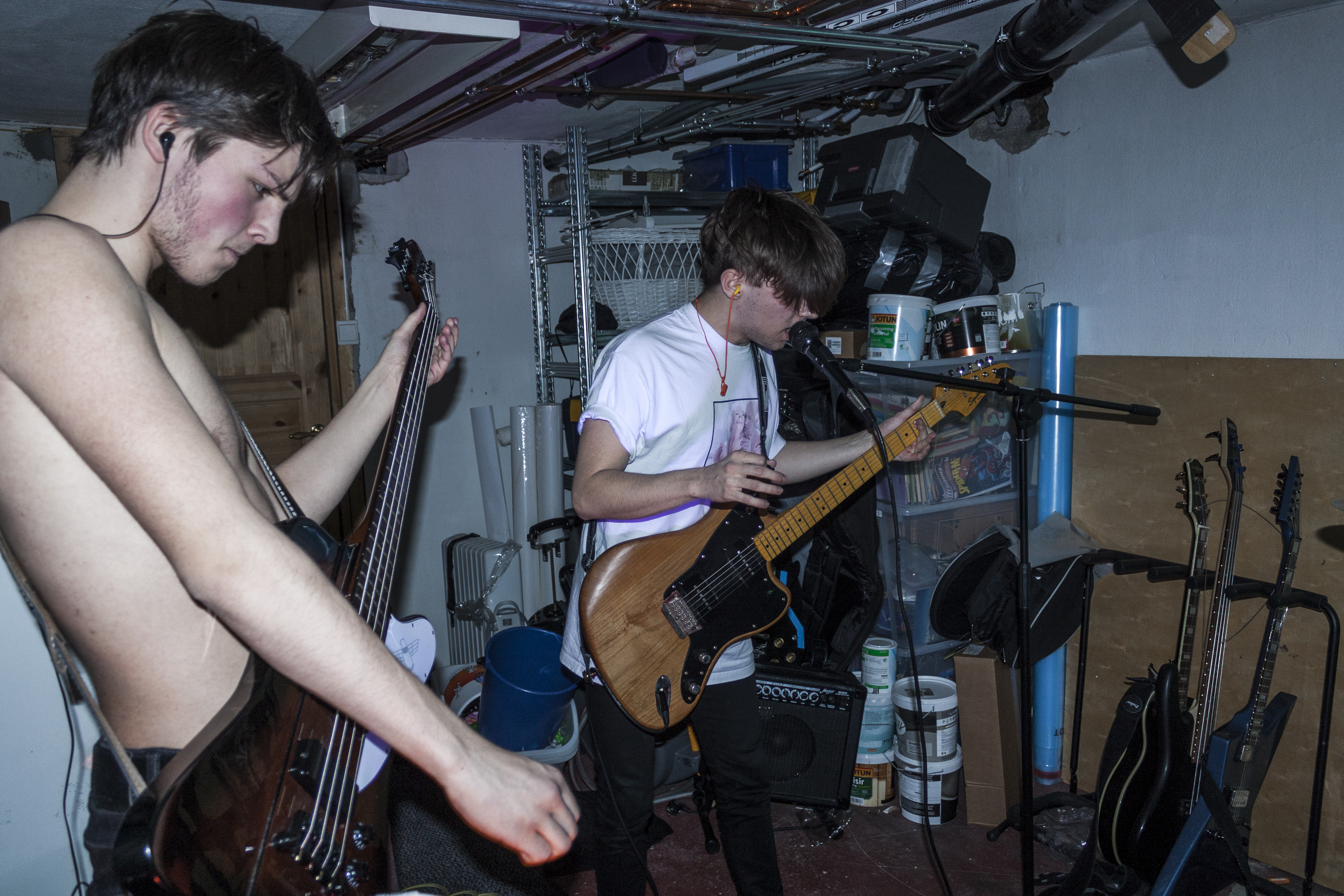 Vokalist Kasper Dahl og bassist Adrian Adolfsen